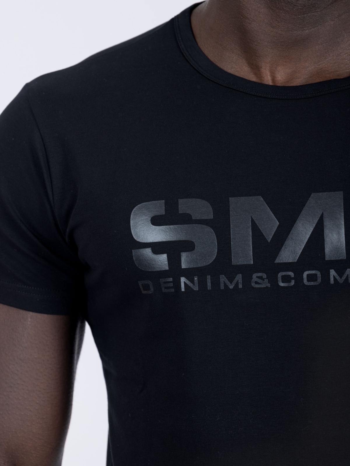 T-SHIRT SMK PRETA LOGO PR