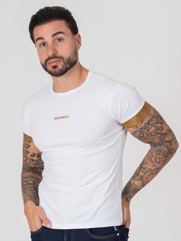 T-SHIRT SMK BRANCO CAMEL